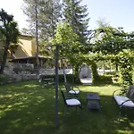 Hotel Pineta Ristorante In Fabriano 3*