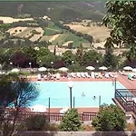Pineta Ristorante In Fabriano Hotell Campodonico (Ancona)