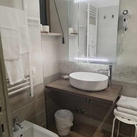 Otel Pineta Ristorante In Fabriano 3*