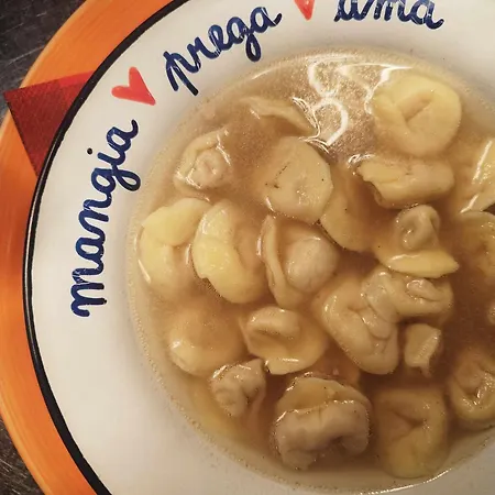 Pineta Ristorante In Fabriano 坎普多尼科