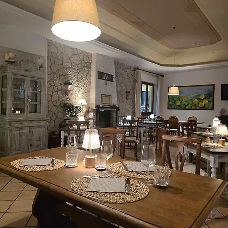 Hotel Pineta Ristorante In Fabriano 3*