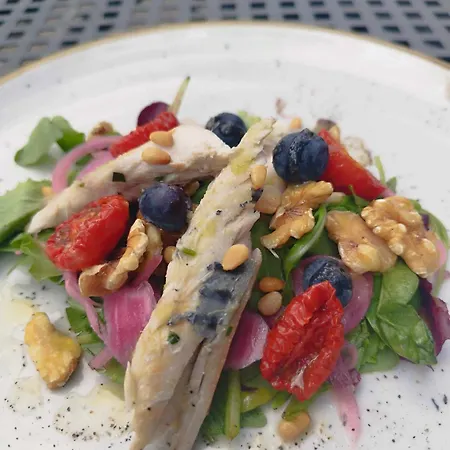 Hotel Pineta Ristorante In Fabriano 3*