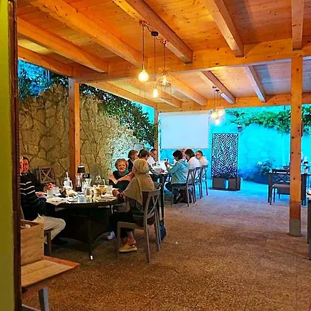 Pineta Ristorante In Fabriano מלון Campodonico (Ancona)