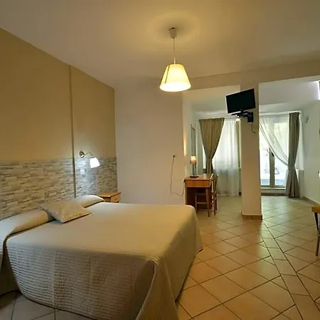 Hotel Pineta Ristorante In Fabriano 3*