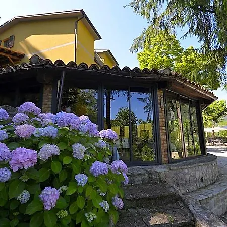 Hotel Pineta Ristorante In Fabriano 3*