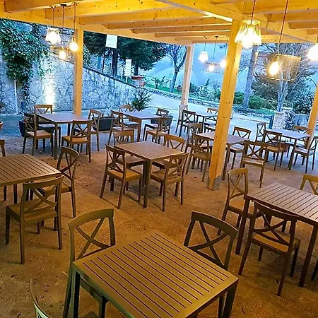 Pineta Ristorante In Fabriano 3*