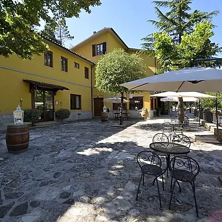 Pineta Ristorante In Fabriano Campodonico (Ancona)