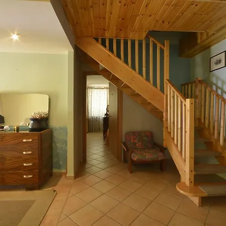 Pineta Ristorante In Fabriano 酒店 坎普多尼科