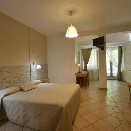 酒店 Pineta Ristorante In Fabriano 坎普多尼科